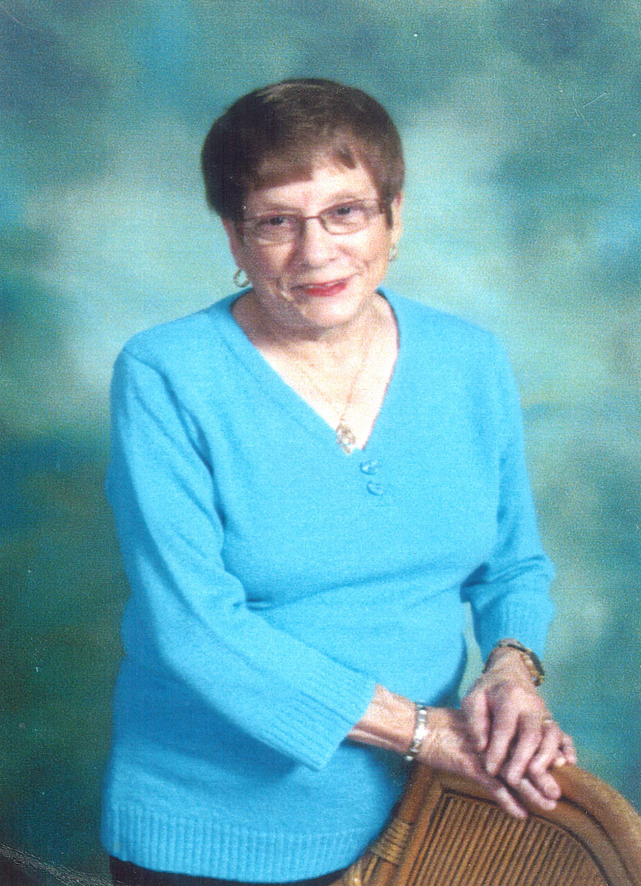 Suzanne Woods (née Goulet)