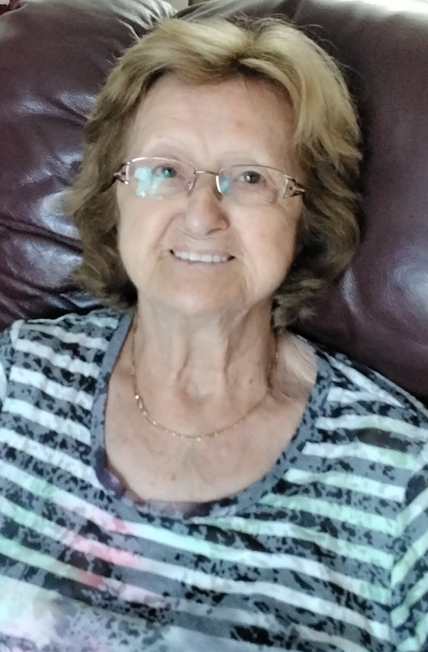 Yvette Lachaine Desrosiers