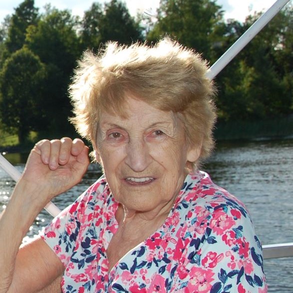 Suzanne Robert Véronneau